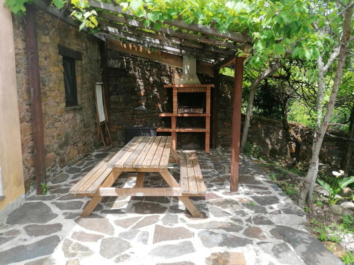 Retiro De Gondramaz - 200 M2 Villa Kültér fotó